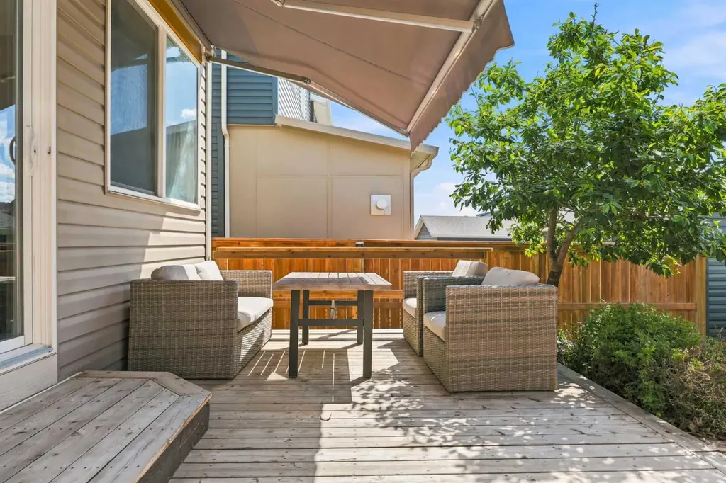 161 Livingston View NE Calgary AB T3P 1A9