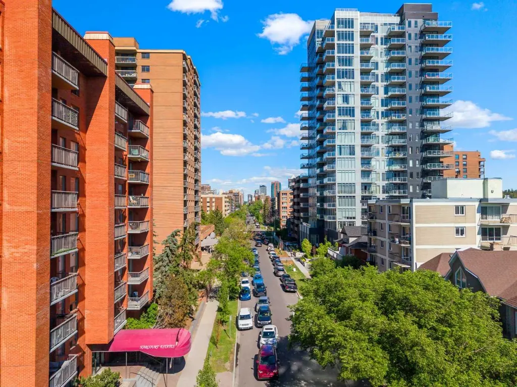 1334 14 Avenue SW Calgary AB T3C 0W2