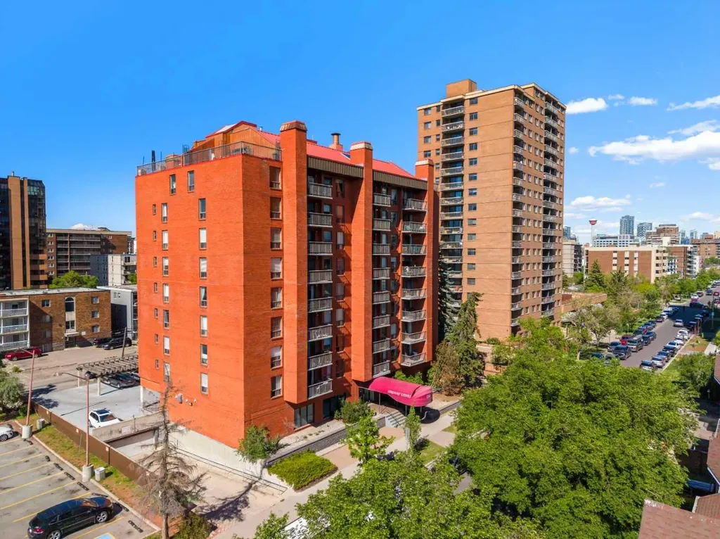 1334 14 Avenue SW Calgary AB T3C 0W2