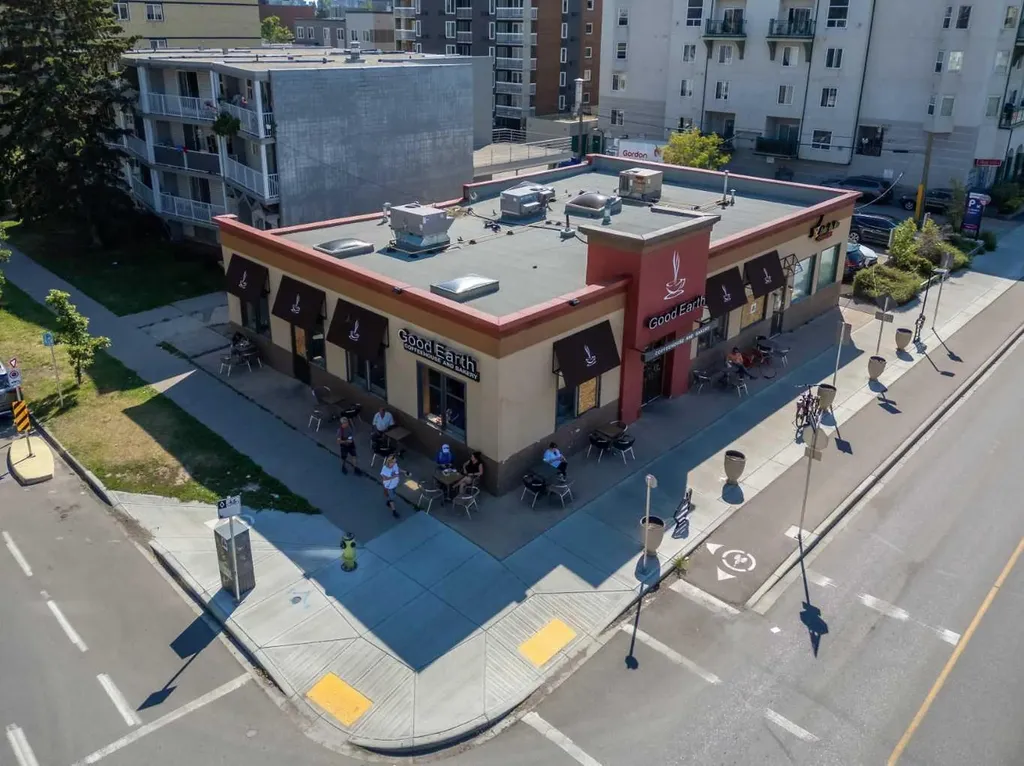 1334 14 Avenue SW Calgary AB T3C 0W2