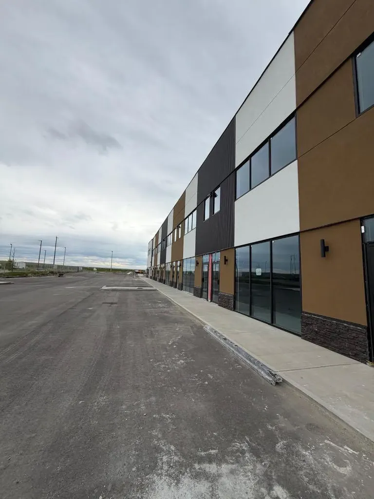 10680 36 Street NE Calgary AB T3J4E3