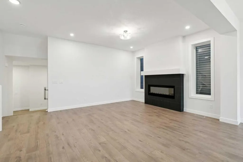 214 Sora Way SE Calgary AB T3S0V5