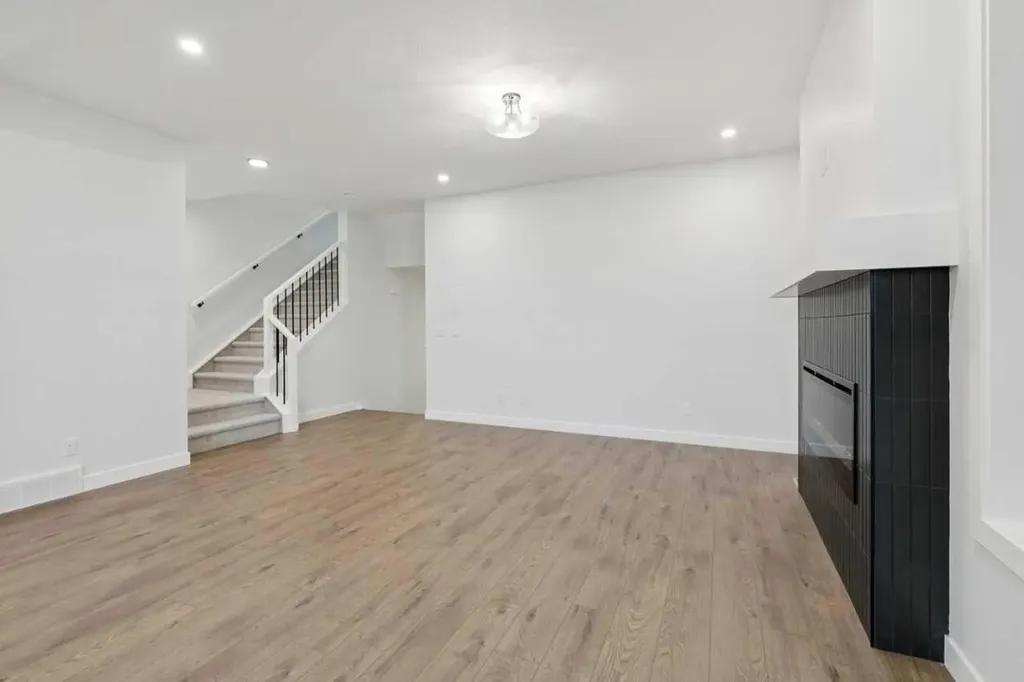 214 Sora Way SE Calgary AB T3S0V5