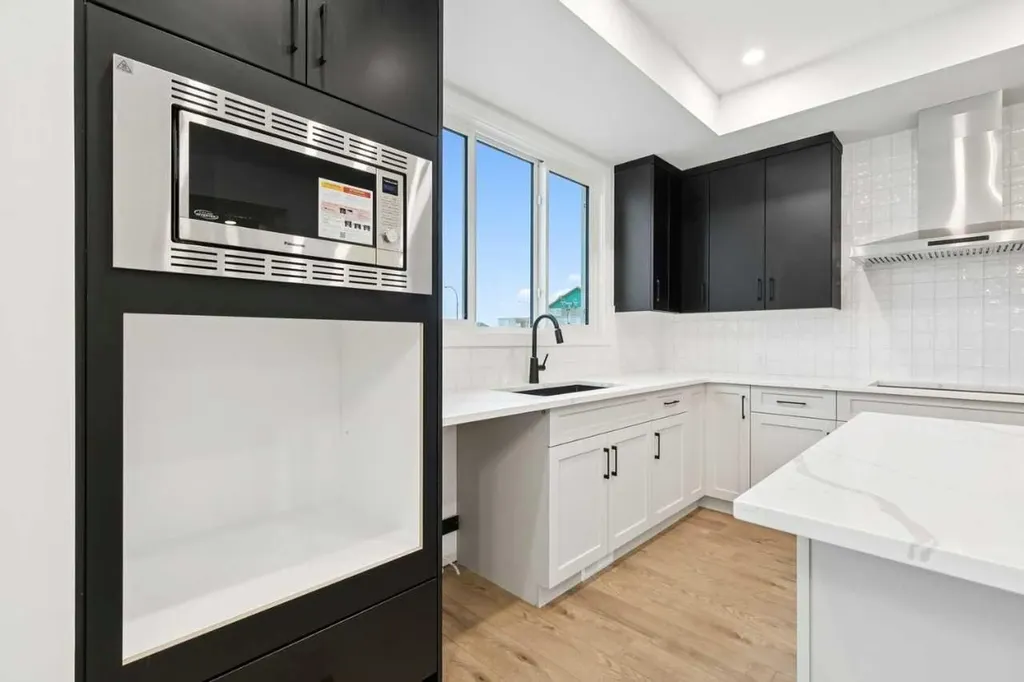 214 Sora Way SE Calgary AB T3S0V5