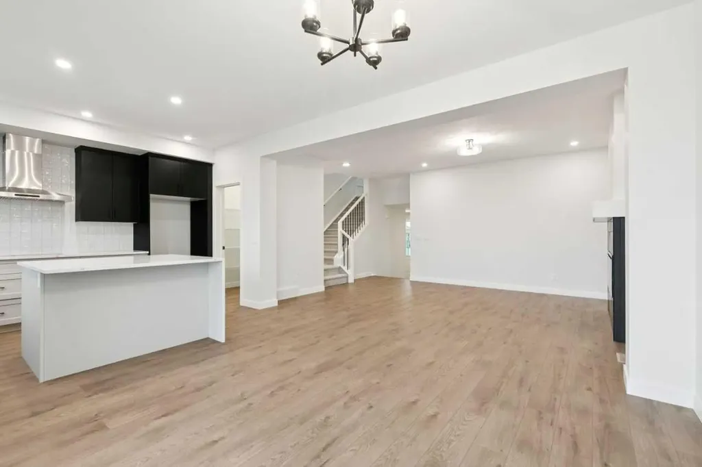 214 Sora Way SE Calgary AB T3S0V5