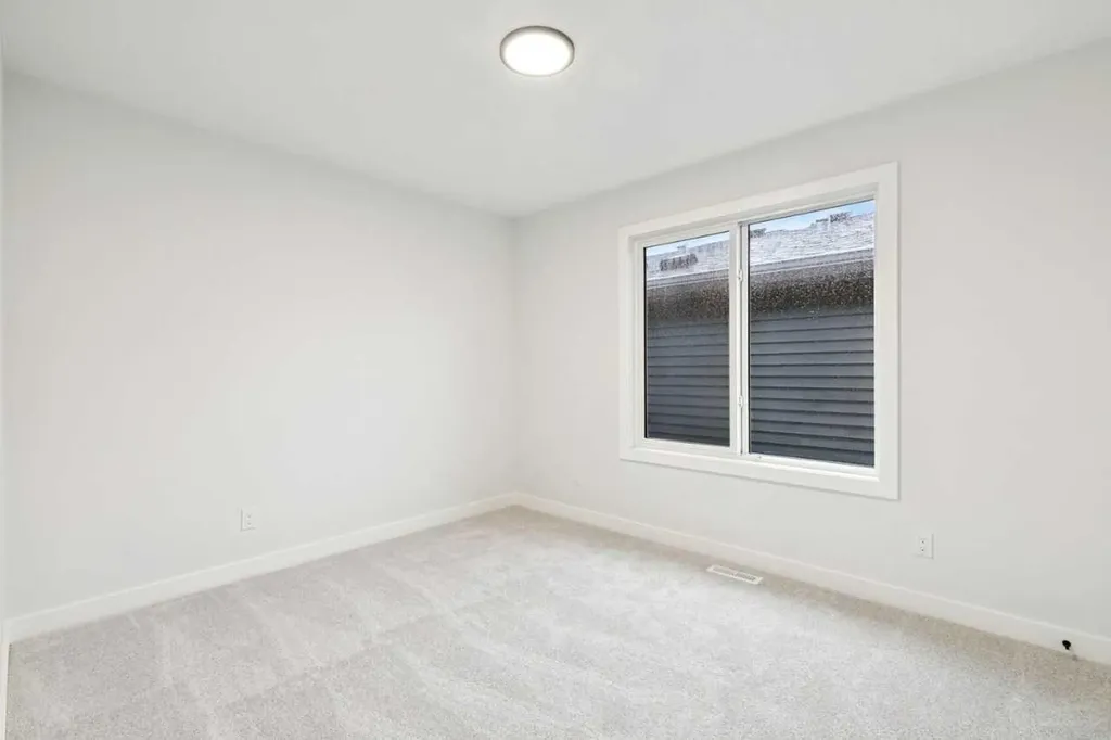 214 Sora Way SE Calgary AB T3S0V5