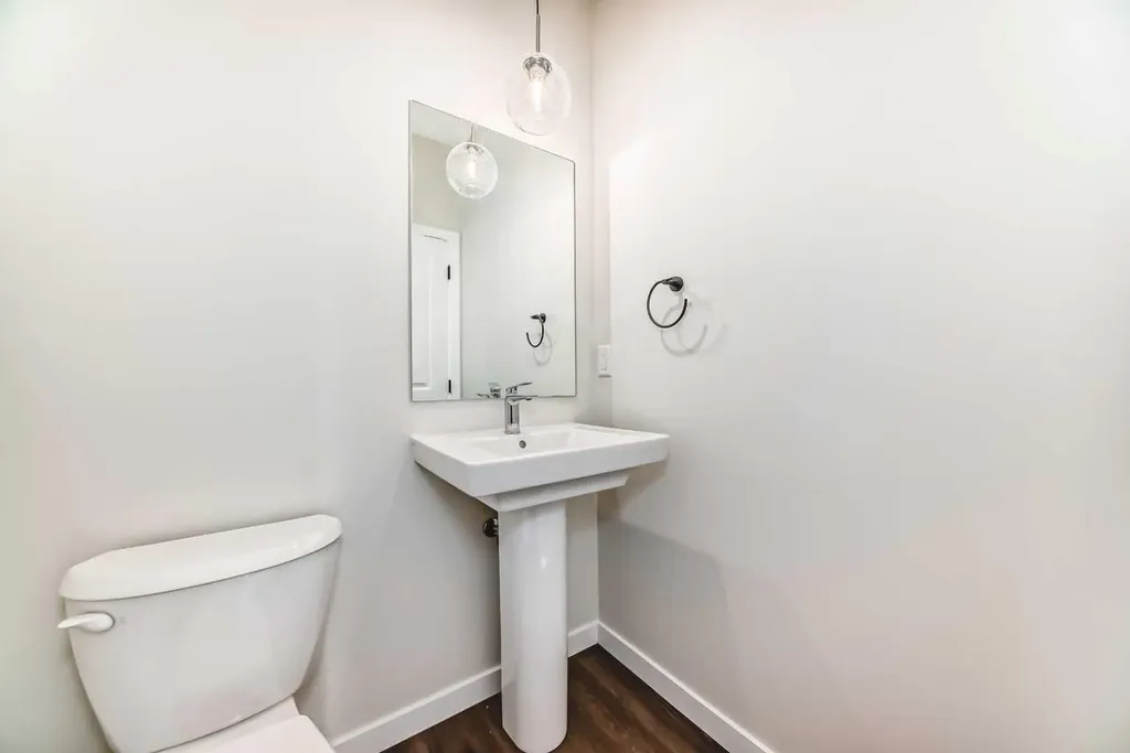 281 Heirloom Way SE Calgary AB T3S0K2
