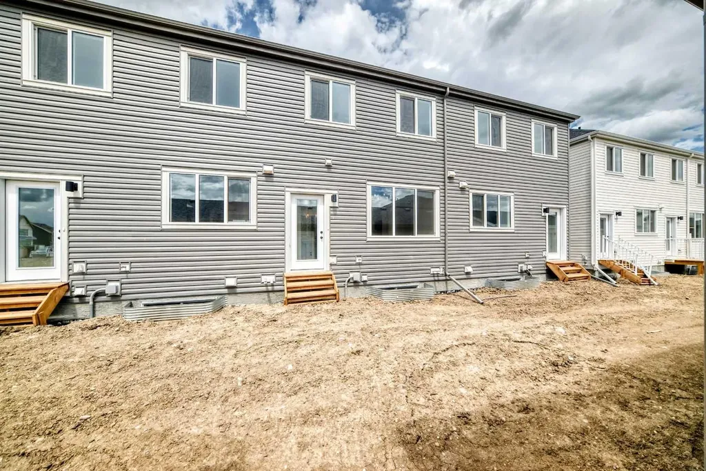 281 Heirloom Way SE Calgary AB T3S0K2