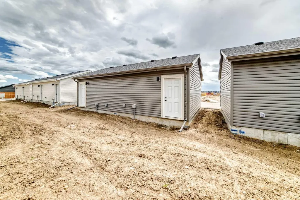 281 Heirloom Way SE Calgary AB T3S0K2