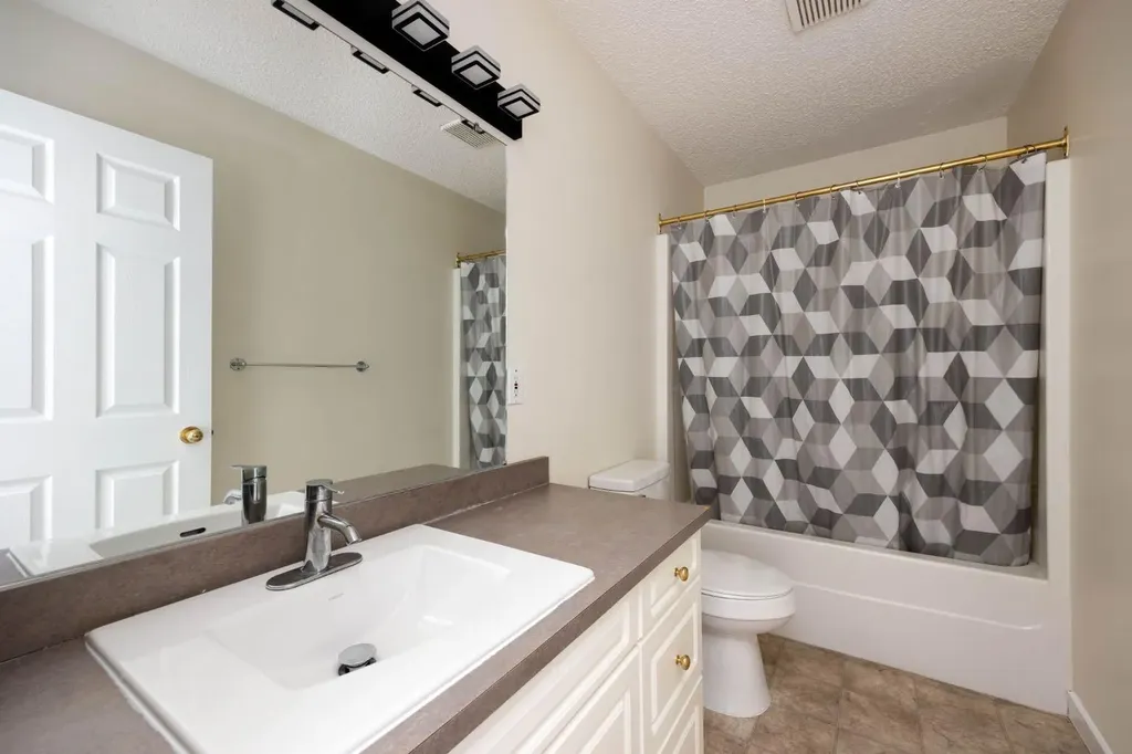116 Sirius Avenue Fort Mcmurray AB T9H 3B8
