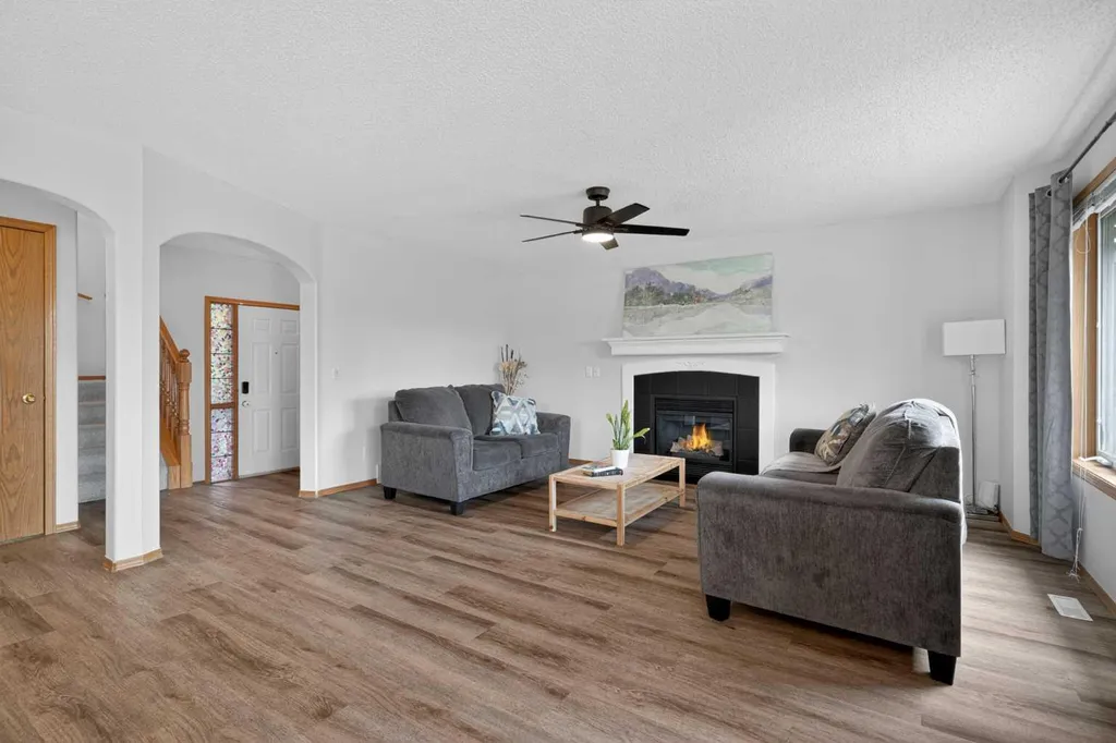 72 Springs Crescent SE Airdrie AB T4A 2C7