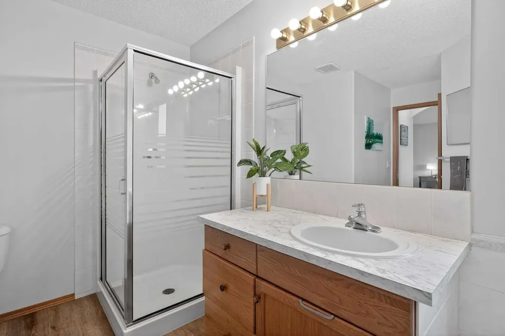 72 Springs Crescent SE Airdrie AB T4A 2C7
