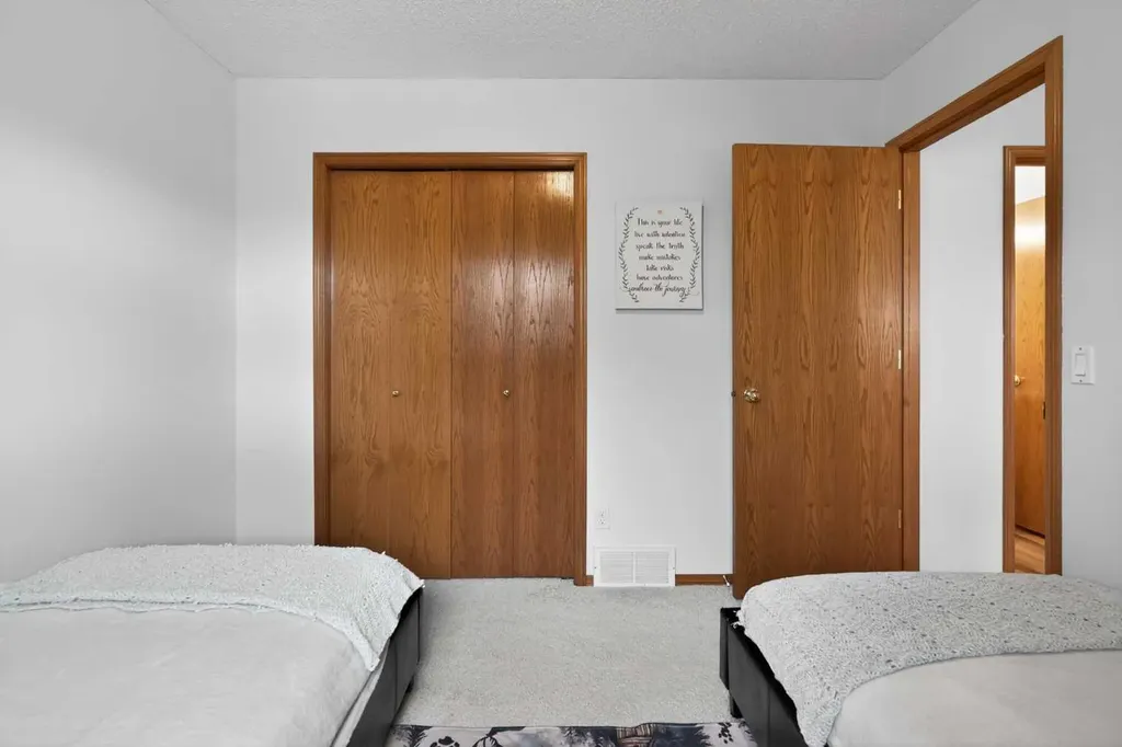 72 Springs Crescent SE Airdrie AB T4A 2C7