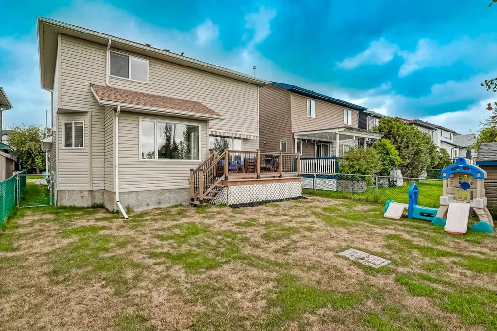 72 Springs Crescent SE Airdrie AB T4A 2C7