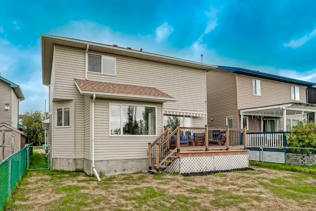 72 Springs Crescent SE Airdrie AB T4A 2C7
