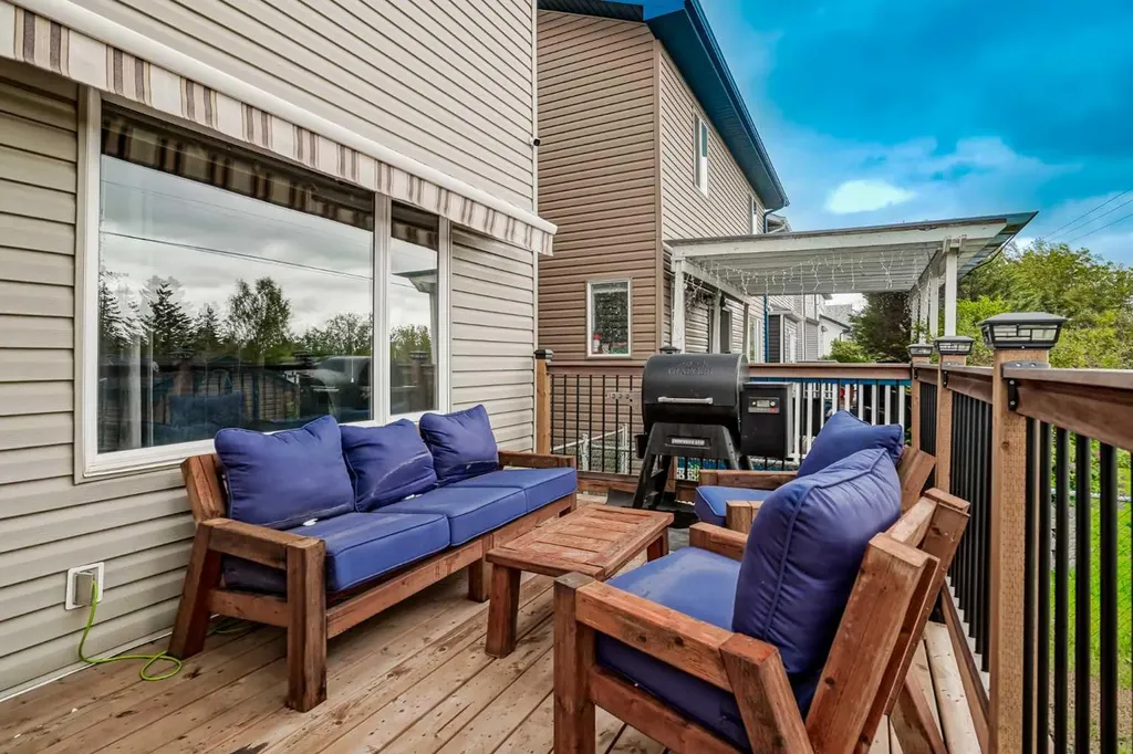 72 Springs Crescent SE Airdrie AB T4A 2C7