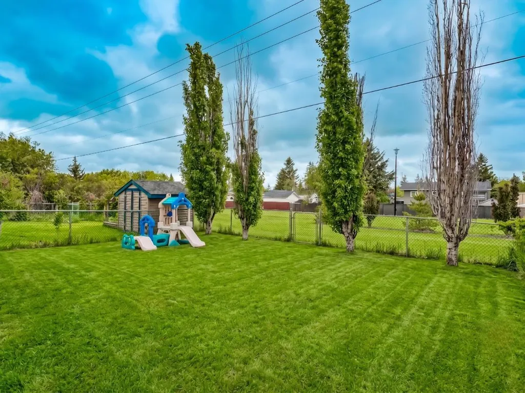 72 Springs Crescent SE Airdrie AB T4A 2C7