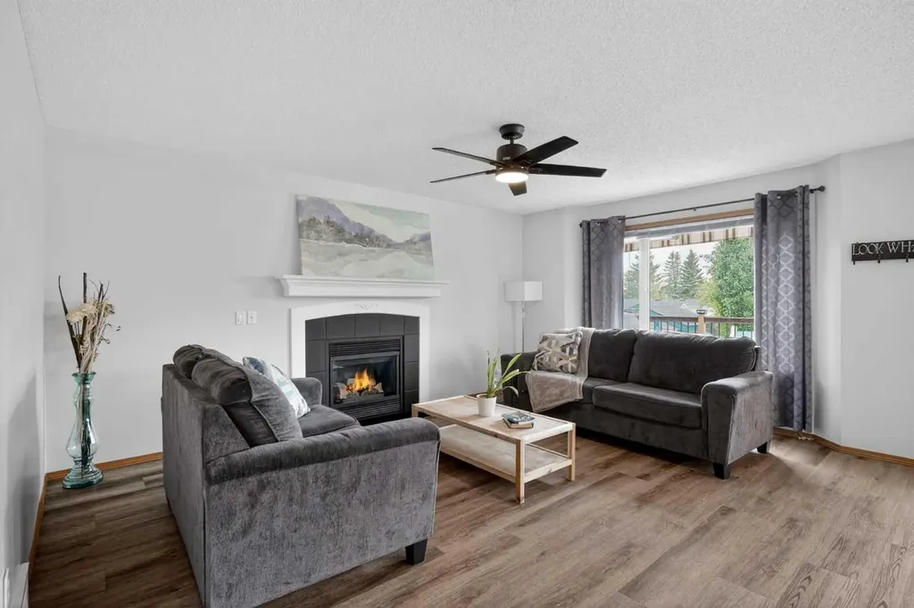 72 Springs Crescent SE Airdrie AB T4A 2C7