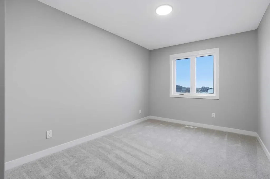 548 Bridgeport Street Chestermere AB T1X 3E6