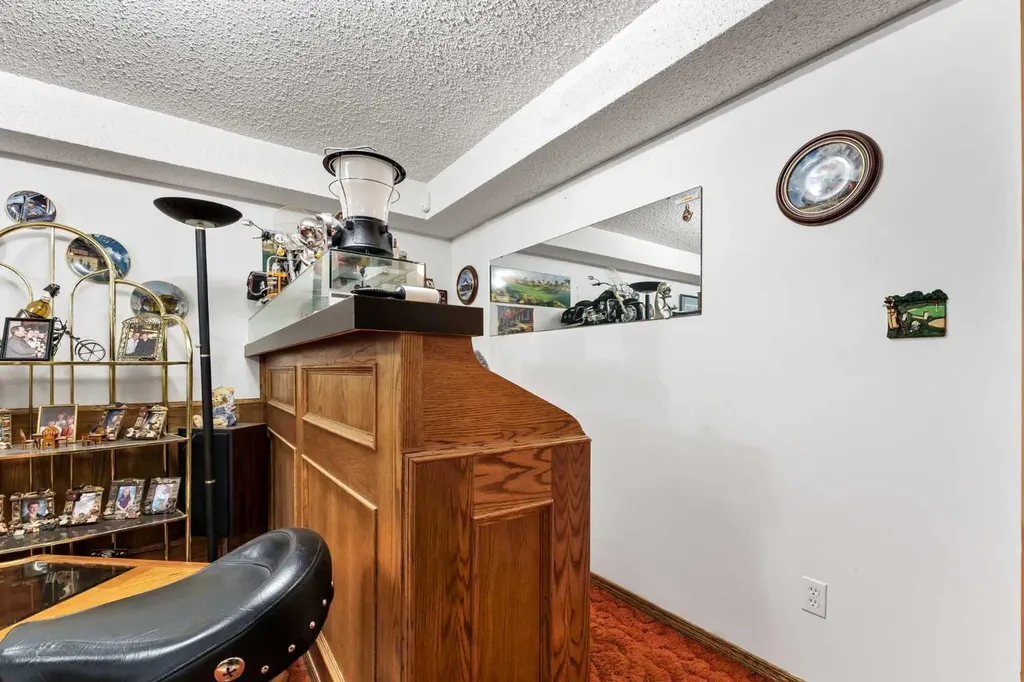 1226 24 Street SE Medicine Hat AB T1B 1V9