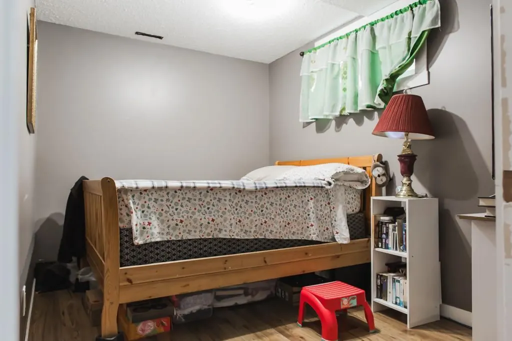 9804 77 Avenue Grande Prairie AB T8V3Y9