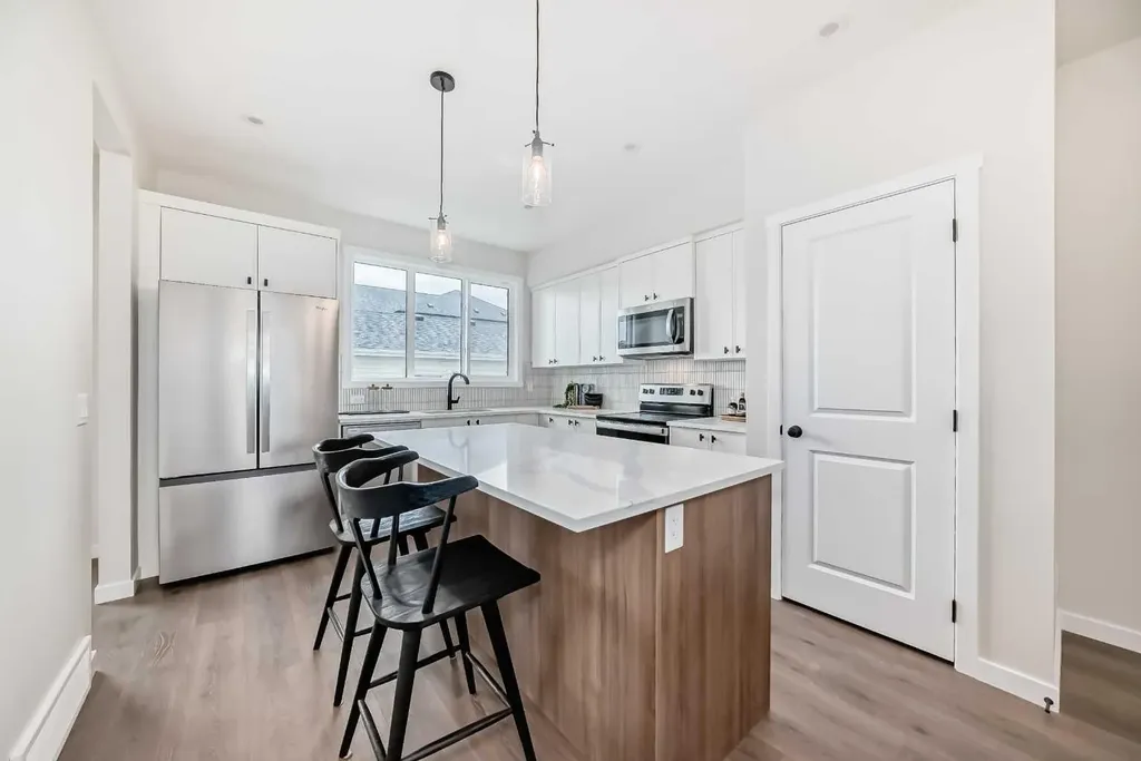 261 Heirloom Way SE Calgary AB T3S0P8