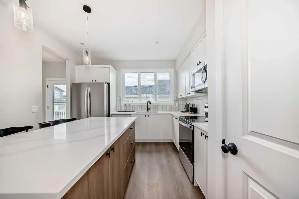 261 Heirloom Way SE Calgary AB T3S0P8