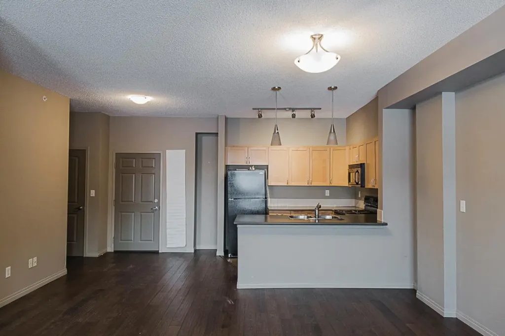 12330 102 Street Grande Prairie AB T8V 0N4