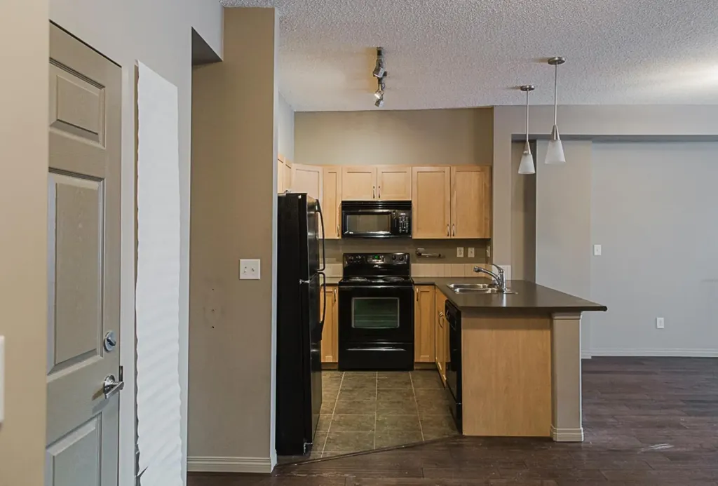 12330 102 Street Grande Prairie AB T8V 0N4