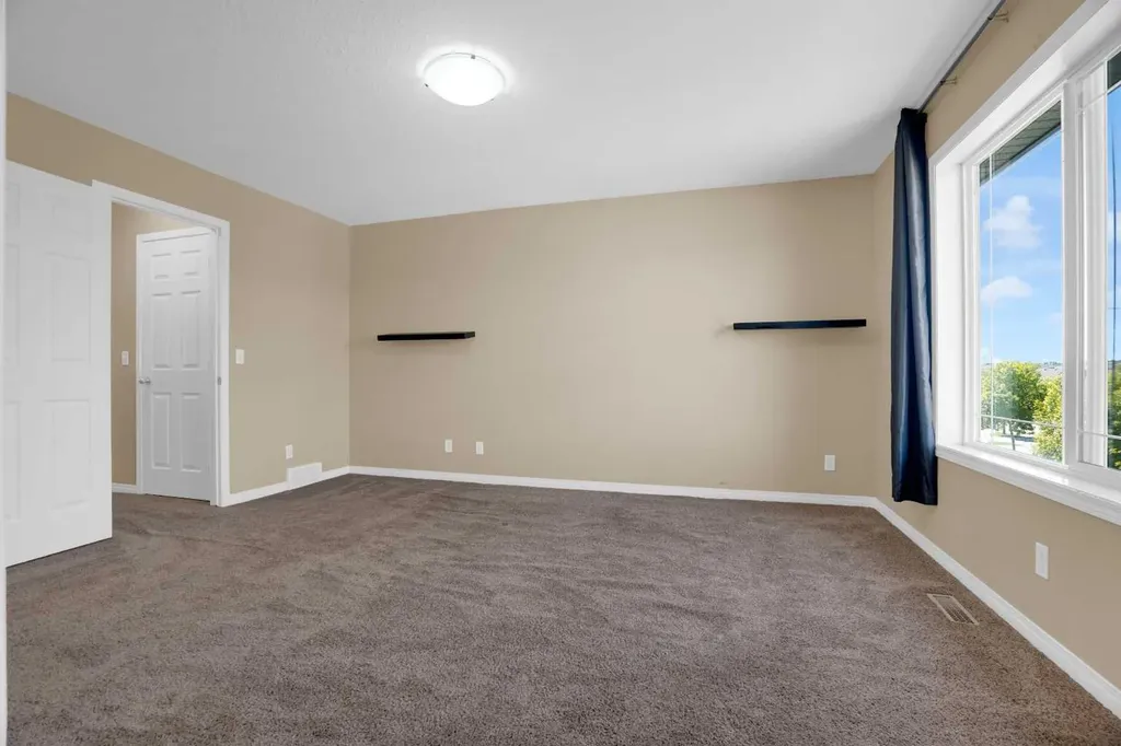 391 Cimarron Boulevard Okotoks AB T1S 0A9