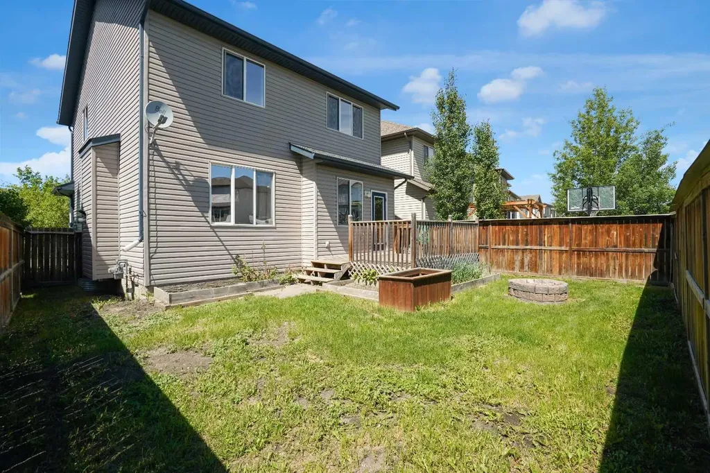 391 Cimarron Boulevard Okotoks AB T1S 0A9