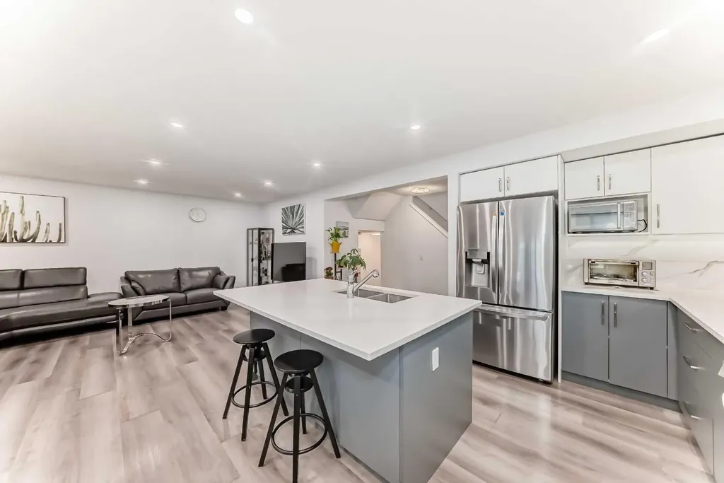 119 Citadel Meadow Grove NW Calgary AB T3G 4K8