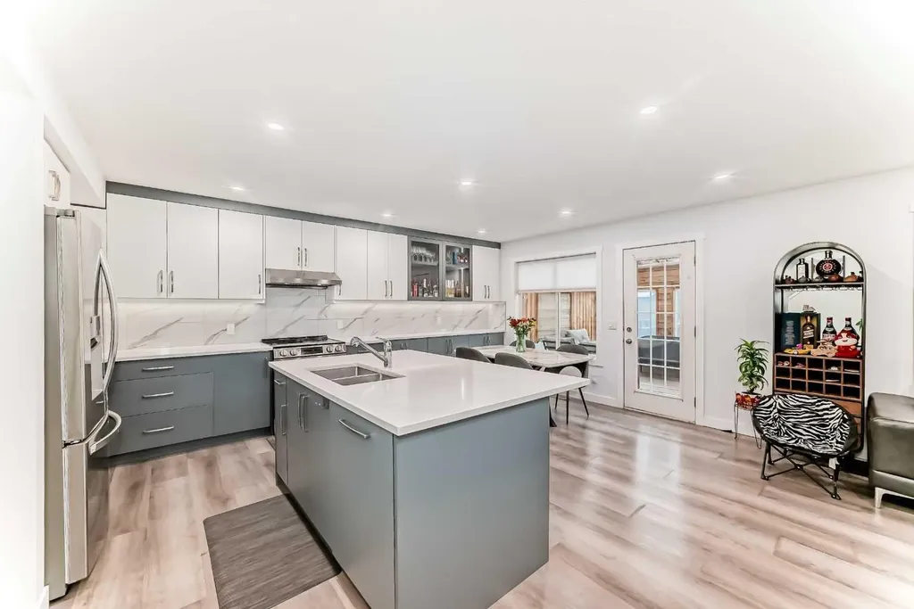 119 Citadel Meadow Grove NW Calgary AB T3G 4K8