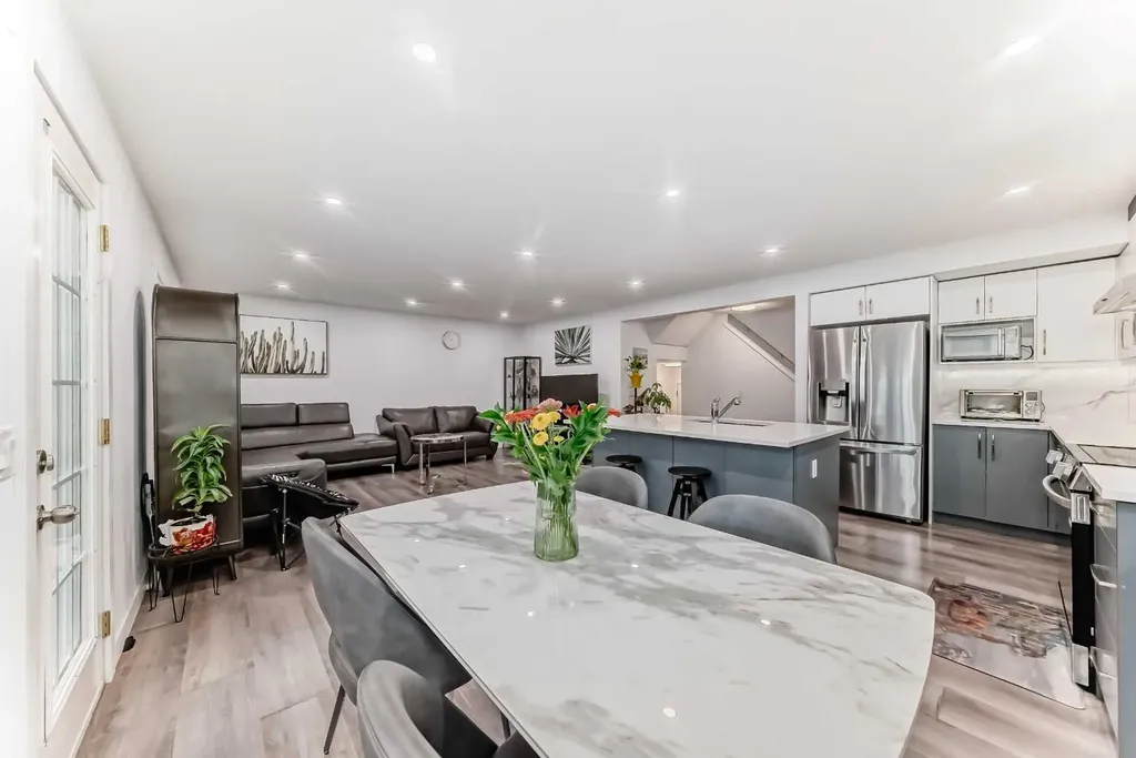 119 Citadel Meadow Grove NW Calgary AB T3G 4K8