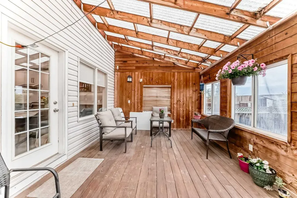 119 Citadel Meadow Grove NW Calgary AB T3G 4K8