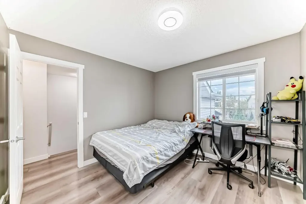 119 Citadel Meadow Grove NW Calgary AB T3G 4K8