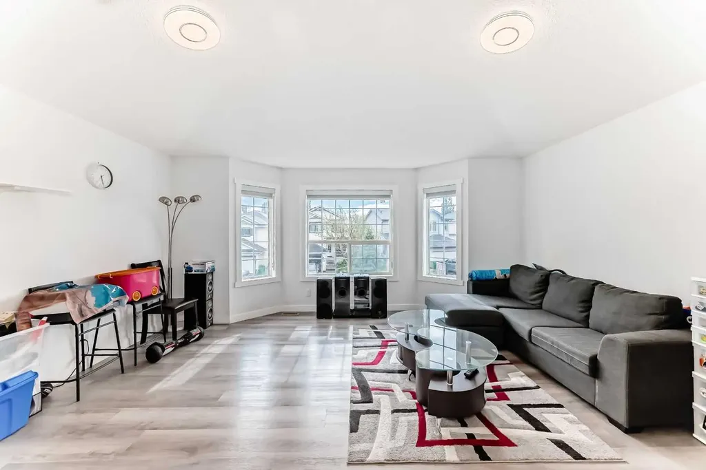 119 Citadel Meadow Grove NW Calgary AB T3G 4K8
