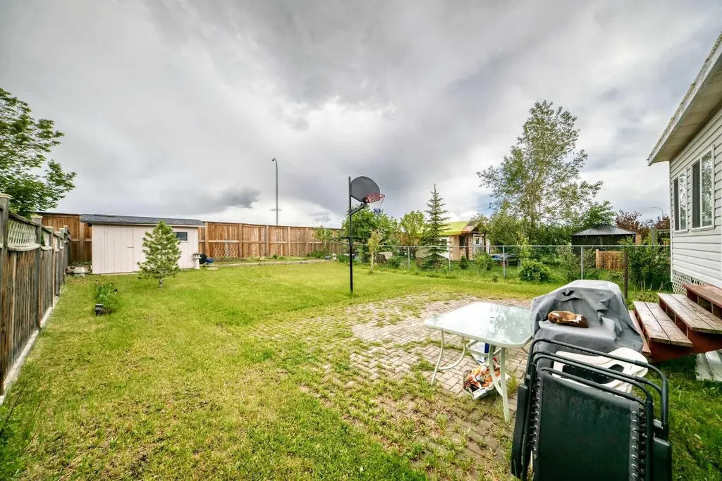 119 Citadel Meadow Grove NW Calgary AB T3G 4K8