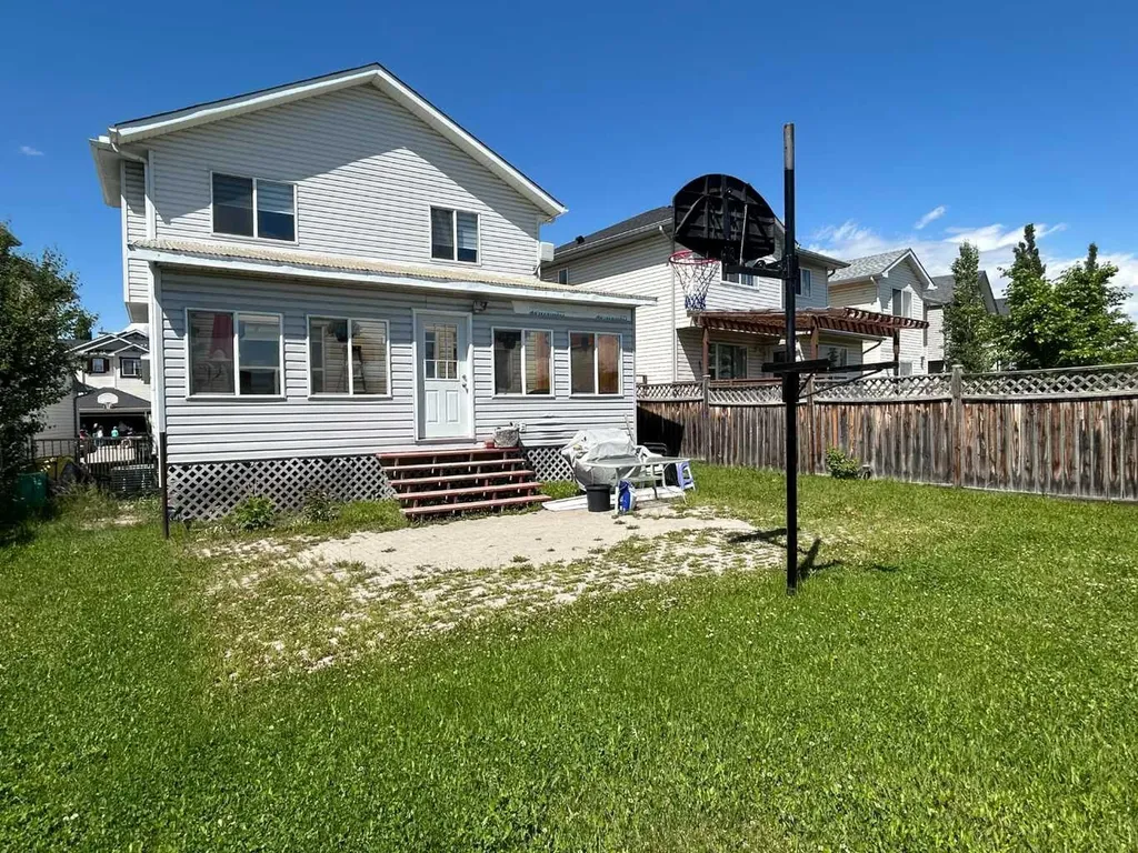 119 Citadel Meadow Grove NW Calgary AB T3G 4K8