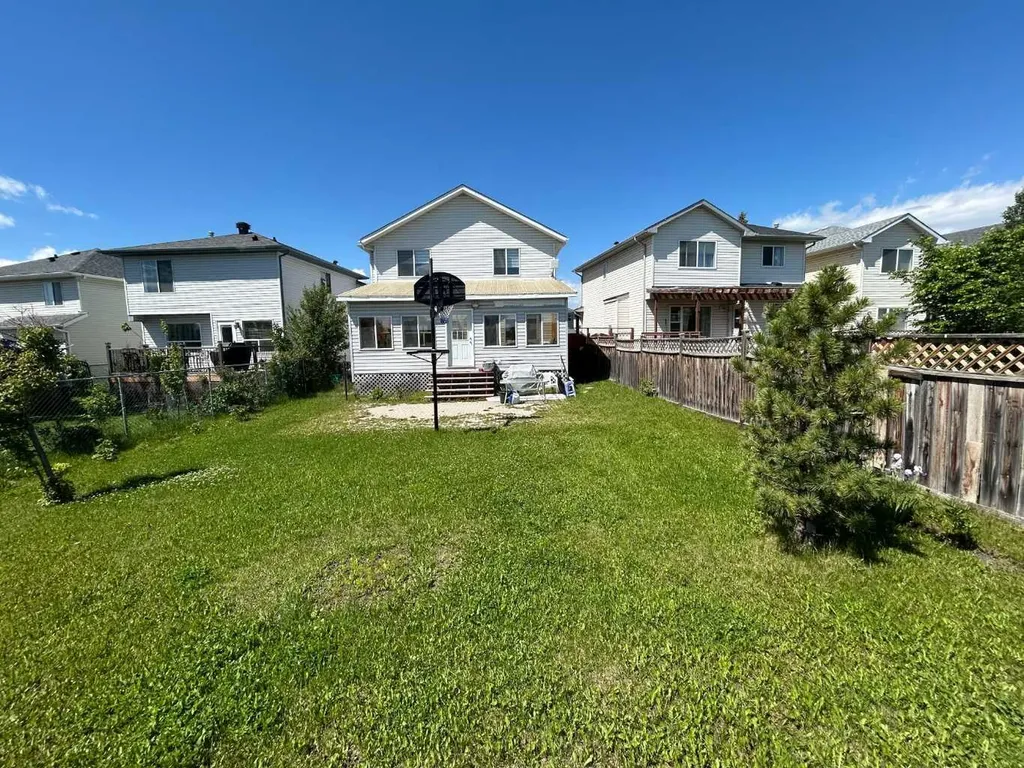 119 Citadel Meadow Grove NW Calgary AB T3G 4K8