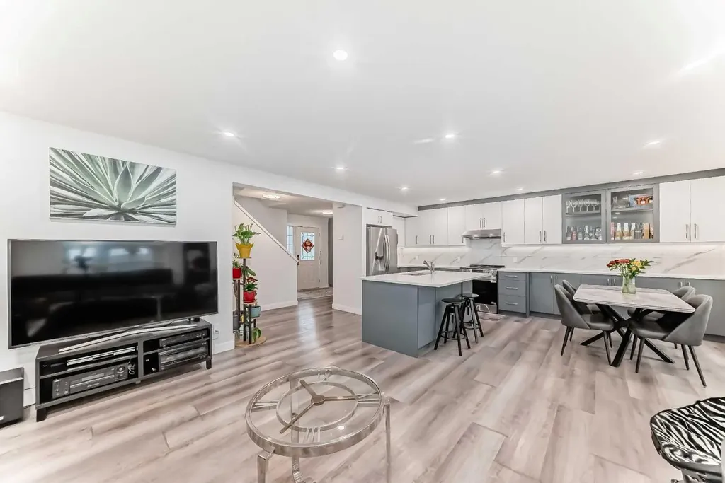 119 Citadel Meadow Grove NW Calgary AB T3G 4K8