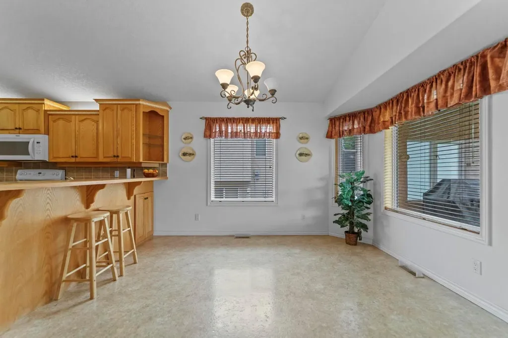 87 Park Ridge Drive Camrose AB T4V 4V2