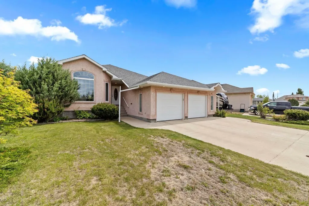 87 Park Ridge Drive Camrose AB T4V 4V2