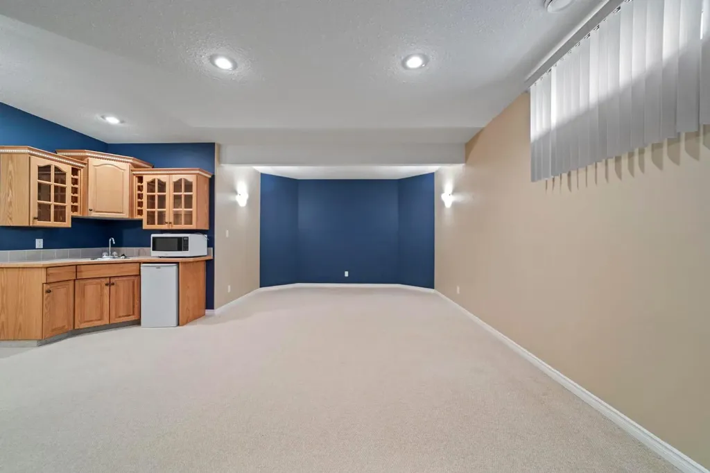 87 Park Ridge Drive Camrose AB T4V 4V2