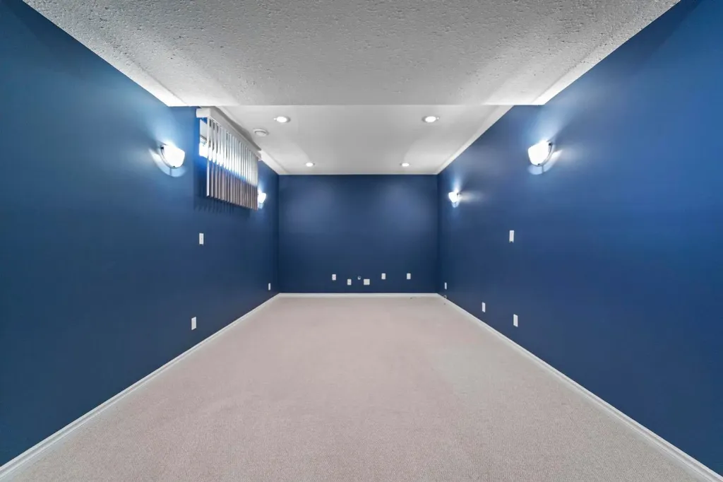 87 Park Ridge Drive Camrose AB T4V 4V2