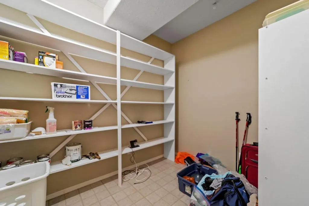 87 Park Ridge Drive Camrose AB T4V 4V2