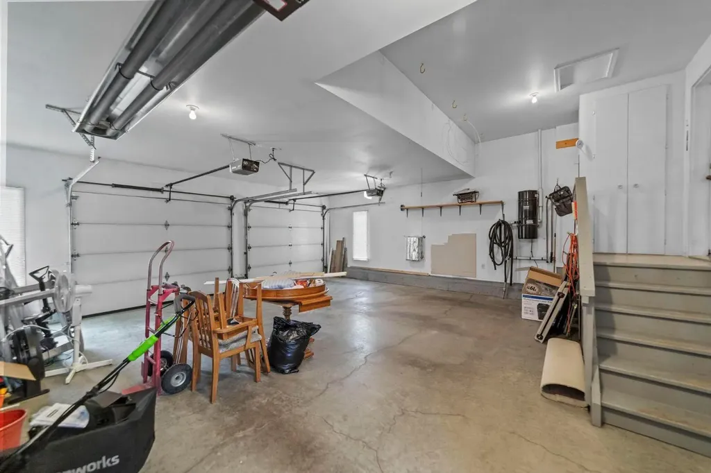 87 Park Ridge Drive Camrose AB T4V 4V2