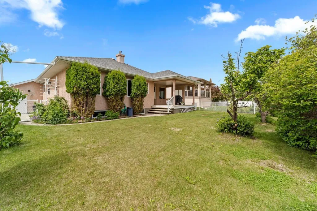 87 Park Ridge Drive Camrose AB T4V 4V2
