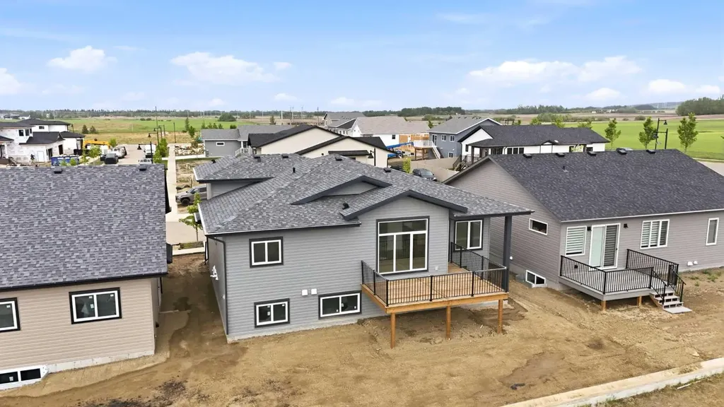 13 Tranter Street Red Deer AB T4P 0Y9