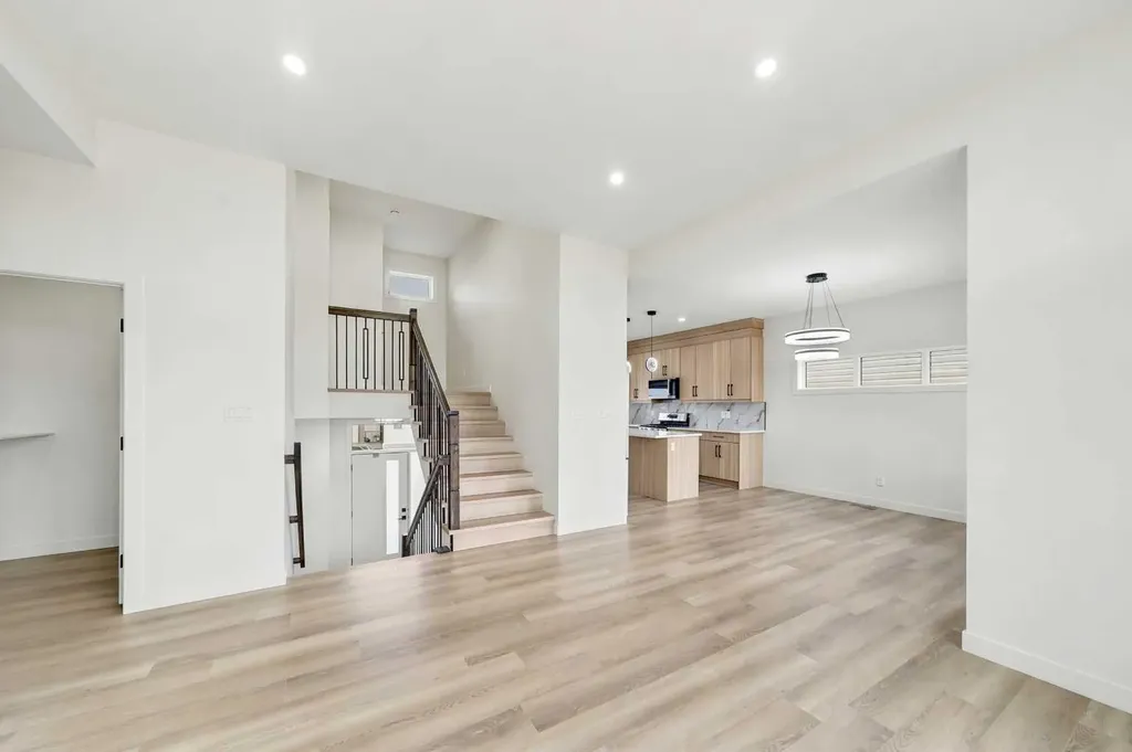 13 Tranter Street Red Deer AB T4P 0Y9